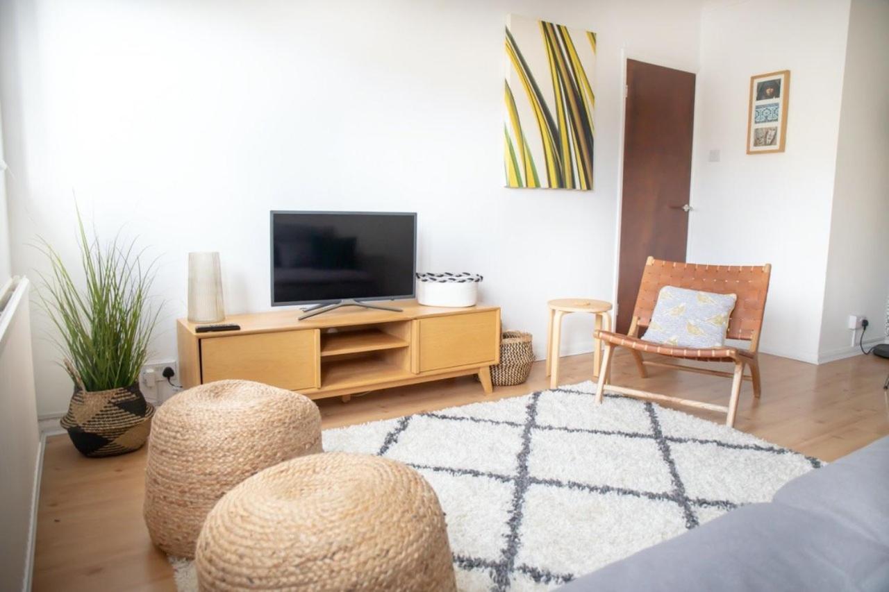 Guestready - Homely Leeds City Apartment Sleep 4 Meanwood Dış mekan fotoğraf