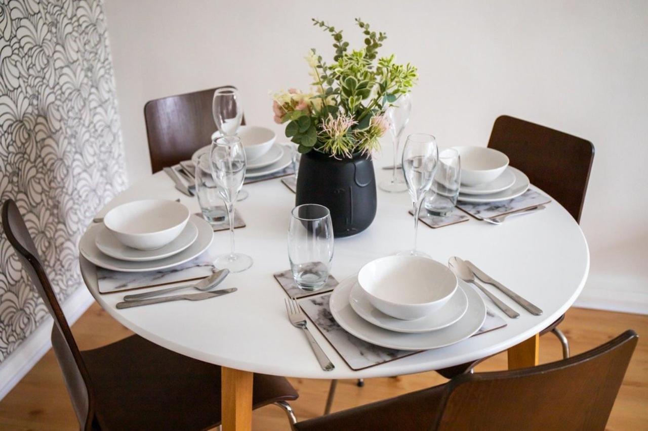 Guestready - Homely Leeds City Apartment Sleep 4 Meanwood Dış mekan fotoğraf