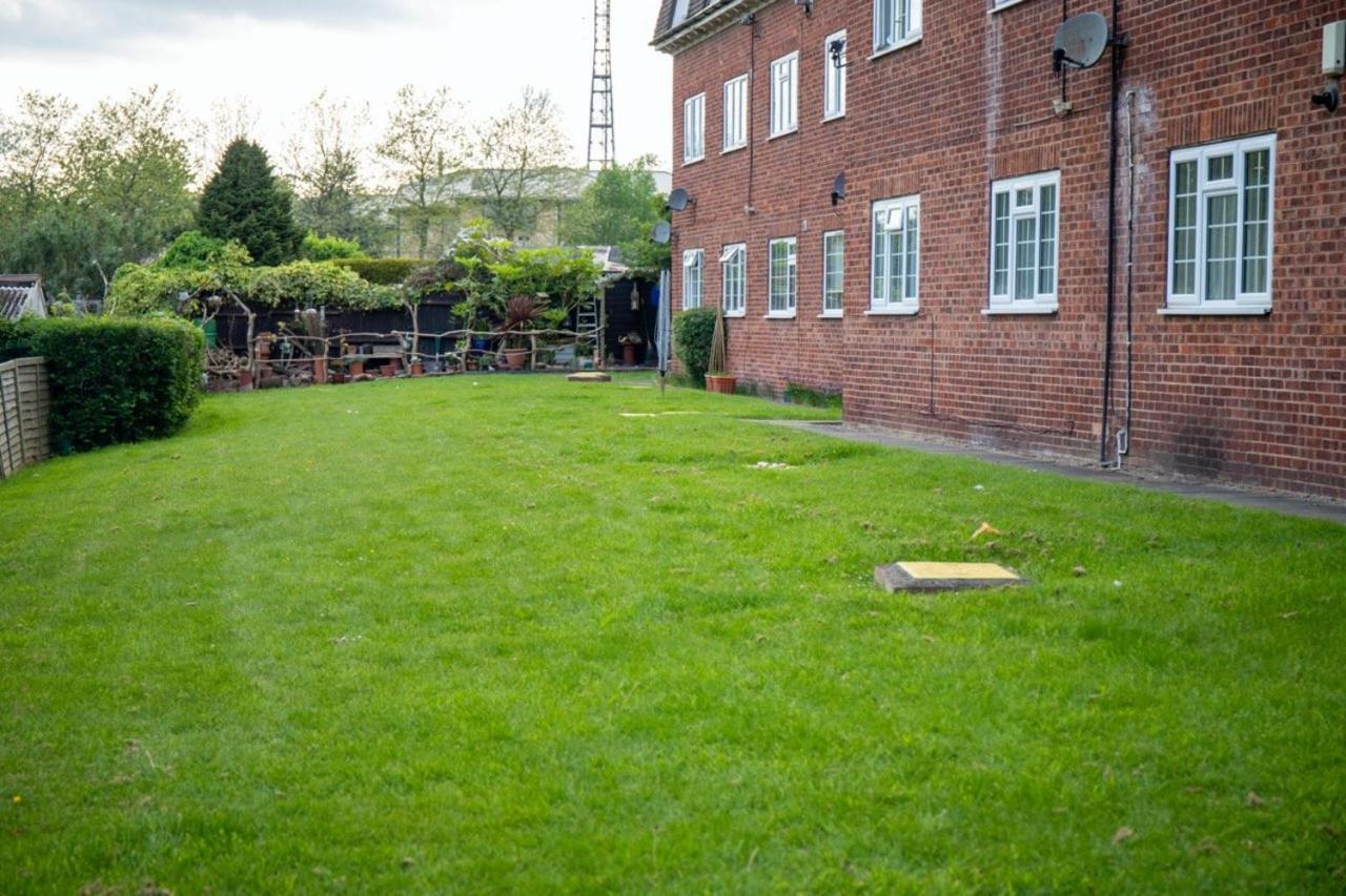 Guestready - Homely Leeds City Apartment Sleep 4 Meanwood Dış mekan fotoğraf